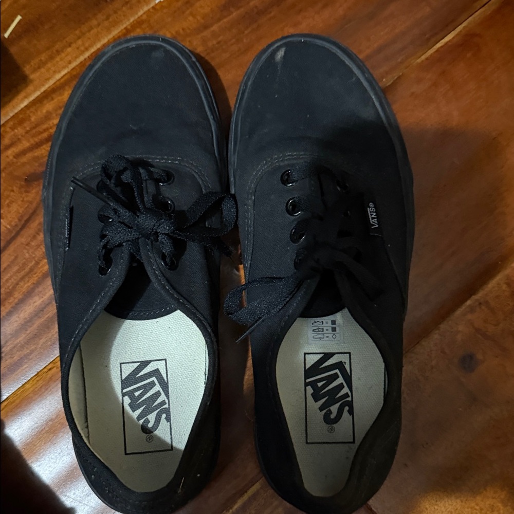 Vans Womens Black Classic Canvas Low-Top Sneakers